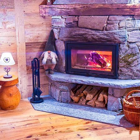 Joivy Modern Family Chalet With Stunning Mountain Views Чамполук Екстериор снимка