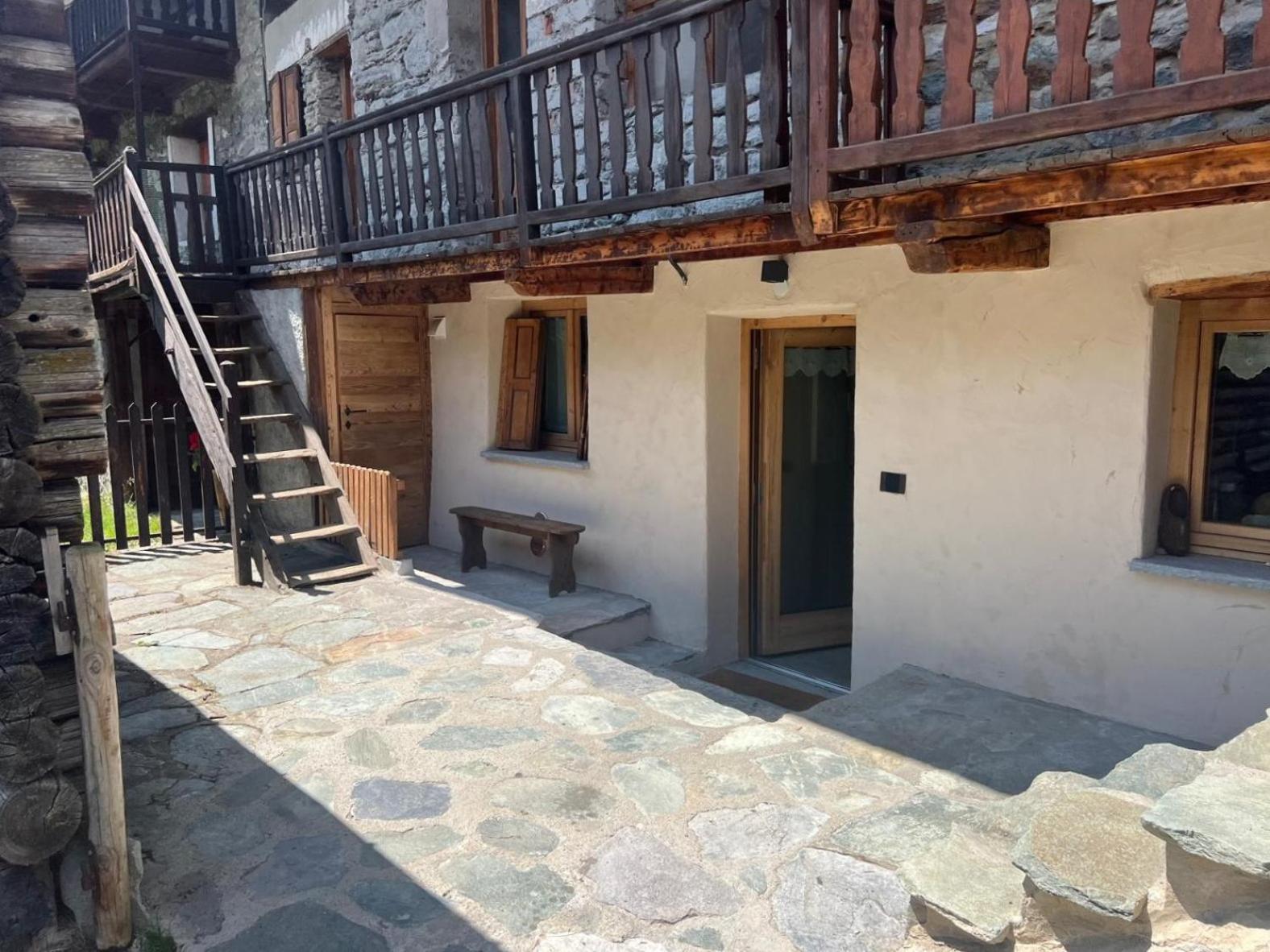 Joivy Modern Family Chalet With Stunning Mountain Views Чамполук Екстериор снимка
